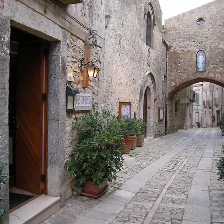 Delle Palme Delfina Trapani