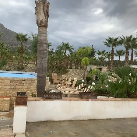 Palm Park Trapani- Parking Piscina A 10 Minuti Dal Centro E Dal Mare * טראפאני