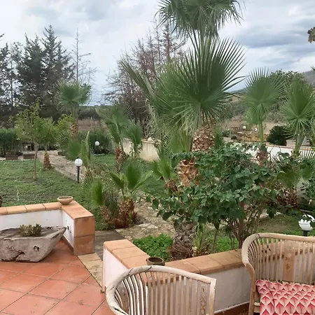 Palm Park Trapani- Parking Piscina A 10 Minuti Dal Centro E Dal Mare בית כפרי *