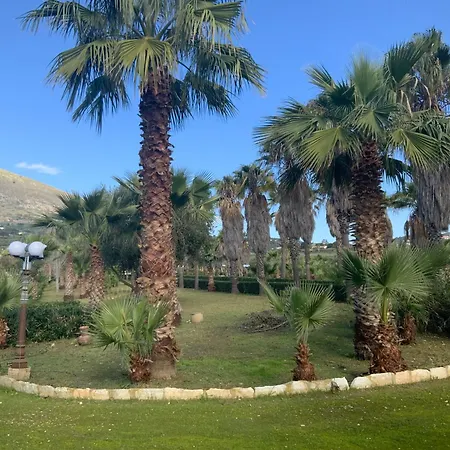 Palm Park Trapani- Parking Piscina A 10 Minuti Dal Centro E Dal Mare טראפאני