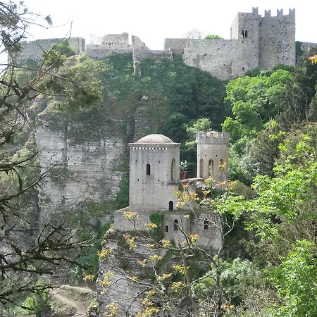 Delle Palme Delfina Trapani