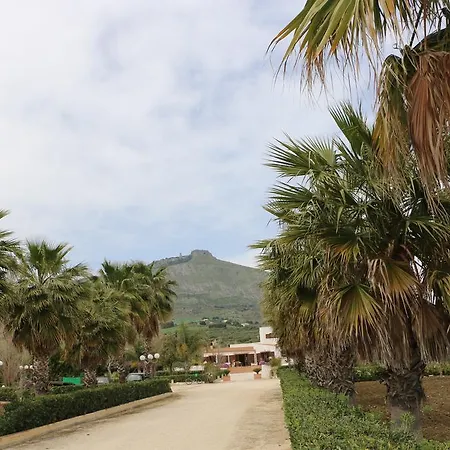 Palm Park Trapani- Parking Piscina A 10 Minuti Dal Centro E Dal Mare טראפאני