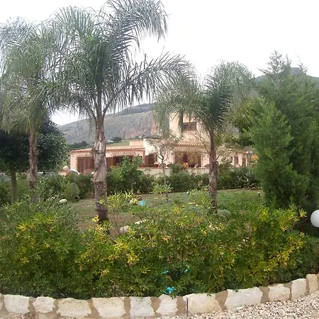 Delle Palme Delfina